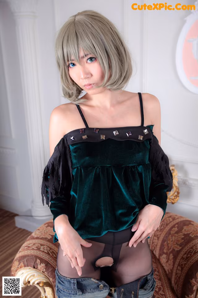Cosplay Ayane - Office Mature Milf